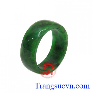 Nhẫn cẩm thạch thiên nhiên tài lộc