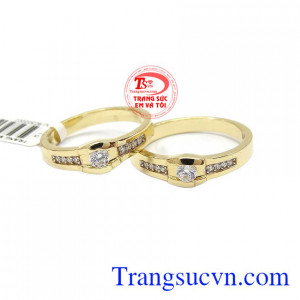 Bán Cặp nhẫn cưới vàng dành cho cặp đôi tình yêu nhẫn cưới vàng tây đảm bảo chất lượng,nhẫn cưới giá rẻ nhất hà nội