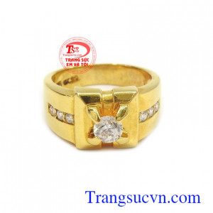Nhẫn nam vàng tây chế tác công nghệ cao cấp, đường nét tinh xảo, độc đáo rất được phái đẹp ưa chuộng.