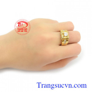 Nhẫn nam vàng 10k đính đá phù hợp làm quà tặng cho người bạn yêu thương