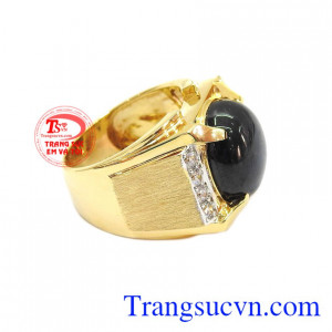 Đá sapphir thiên nhiên vừa có tính thẩm mỹ cao vừa có tác dụng trong phong thủy.