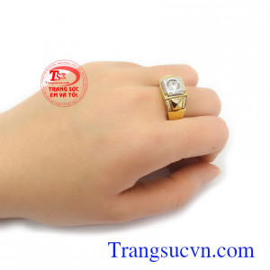 Nhẫn nam kiểu dáng tinh tế tôn lên nét sang trọng, mạnh mẽ, thời trang cho phái mạnh.