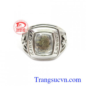 Nhẫn nam đính đá sang trọng, thời trang