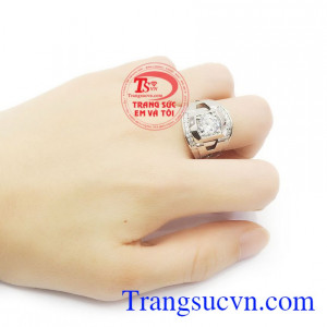 Công ty trang sức Em và Tôi chuyên chế tác và nhận làm theo yêu cầu