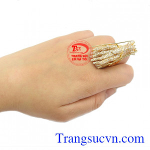 Trang sức Em và Tôi nhận đặt thiết kế theo sở thích của mỗi người.