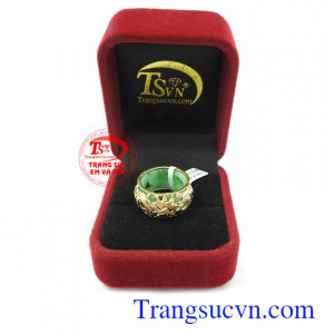 Nhẫn nam ngọc phỉ thúy bọc vàng thời trang, sang trọng