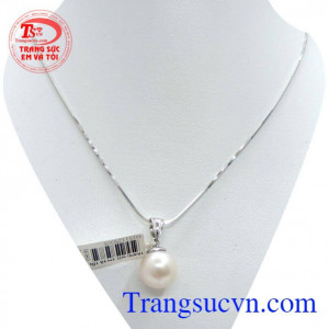 Nữ trang mặt ngọc trai vàng trắng thời trang, tinh tế, chất lượng.