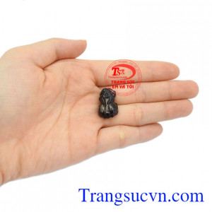 Tỳ hưu đen sapphire đẹp.