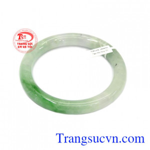 Sản phẩm thích hợp với nhiều mệnh, có tác dụng trong phong thủy. 