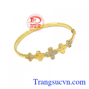 Vòng tay vàng 10k sáng bóng được các bạn nữ yêu thích