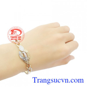 Vòng tay vàng tây đẹp