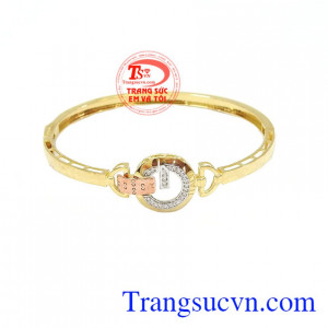 Vòng tay vàng thời trang dành cho nữ,vòng tay vàng 10k hợp thời trang, chất lượng đảm bảo uy tín, khách hàng ưa chuộng nhiều năm