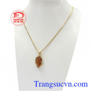 Người thường xuyên mang bên mình đá thạch anh tóc sẽ mang đến vận may, tài lộc và sự bình an,Bộ dây thạch anh tóc tài lộc