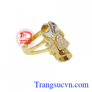 Chiếc Nhẫn Nữ Quả Chuông Vàng