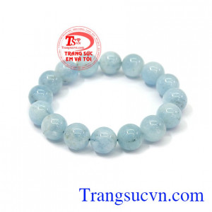 Chuỗi tay aquamarine may mắn là món quà ý nghĩa dành tặng người thân, sản phẩm có giấy kiểm định đá quý