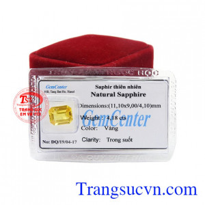 Đá ép vỉ Sapphire chất lượng có thể dùng làm mặt dây chuyền hay mặt nhẫn đẳng cấp, sang trọng.