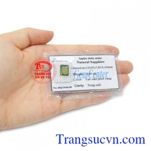 Đá Sapphire ép vỉ chất lượng có giấy kiểm định do trung tâm kiểm định uy tín cấp.