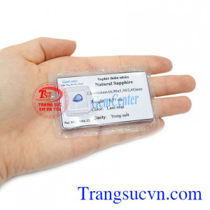 Đá Sapphire thiên nhiên ép vỉ đẹp được dùng làm mặt nhẫn.