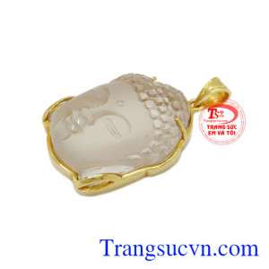 Mặt đầu phật Adida vàng mang đến sự thanh tịnh, an yên, đem lại cảm giác bình yên cho người đeo.