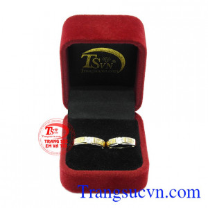 Có hàng nghìn cô dâu chú rể đã chọn sản phẩm nhẫn cưới của Trang Sức Em Và Tôi cung cấp,Đôi nhẫn cưới đẹp sang trọng