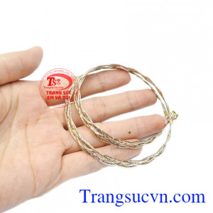 Chất lượng đảm bảo,uy tín dành cho phái đẹp. Kiềng vàng kết yêu thương