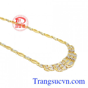 Thích hợp làm quà tặng cho người thân. Kiềng vàng tây đẹp