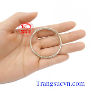 Lắc bạc quấn tròn chế tác đẹp, chất lượng cao, là món quà tuyệt vời cho bé yêu trong những dịp ý nghĩa