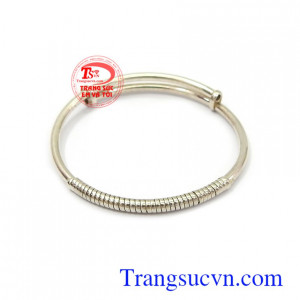 Lắc bạc kiểu dáng độc đáo cho bé yêu