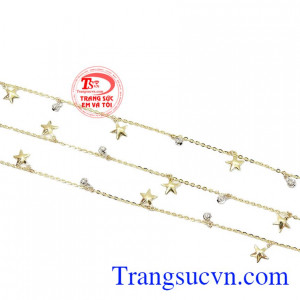 Lắc chân ngôi sao may mắn