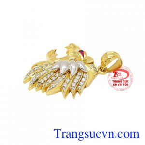 Sản phẩm làm nổi bật vẻ mạnh mẽ, nam tính cho người đeo. 