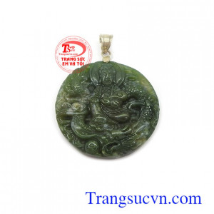 Mặt dây bạc nam đá là món quà tặng tuyệt vời cho người yêu thương