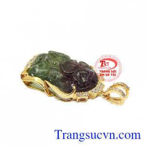 Tourmalin thiên nhiên giúp cải thiện sức khỏe, cân bằng năng lượng, đem lại may mắn và thịnh vượng.