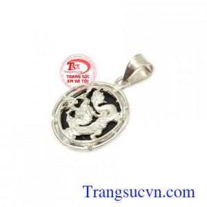 Mặt dây chuyền bạc hình rồng mang lại phong cách riêng, sang trọng, đẳng cấp và mạnh mẽ