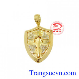 Mặt dây chuyền nam đẹp là sản phẩm được chế tác tinh tế, tỉ mỉ, đẹp mắt. Mặt dây chuyền nam đẹp