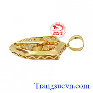 Trang sức Em và Tôi nhận đặt thiết kế theo sở thích của mỗi người. Mặt dây chuyền nam đẹp