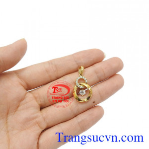 Mặt dây chuyền nữ xinh bảo hành uy tín, giao hàng toàn quốc.