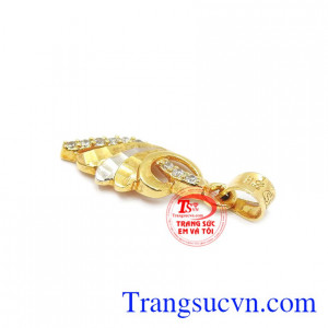 Đeo hợp thời trang,mặt dây chuyền sáng bóng uy tín về chất lượng vàng. Mặt dây chuyền vàng tây 10k phụ nữ 