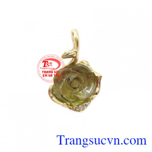 Mặt dây hoa hồng tourmalin