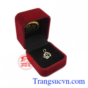 Mặt trái tim tình yêu ngọt gào là mặt dây chuyền vàng tây dành cho nữ. Mặt dây korea trái tim thủy chung. Mặt dây korea trái tim thủy chung