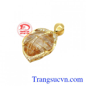 Thạch anh tóc cũng giúp con người giảm bớt sự cô đơn, điều trị chứng trầm cảm, lấy lại niềm vui và hạnh phúc,Mặt dây lá thạch anh tóc may mắn