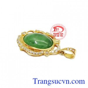 Mặt dây thích hợp làm quà tặng cho bà, cho mẹ trong những dịp đặc biệt. Mặt dây nữ ngọc