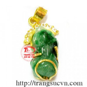 Bán Mặt dây nữ tỳ hưu có giấy kiểm định đá quý và giấy kiểm định vàng.