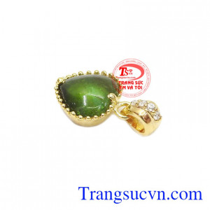 Sản phẩm hợp mệnh mang đến sự bình an, thư giãn và an toàn. Mặt dây trái tim tourmalin thiên nhiên