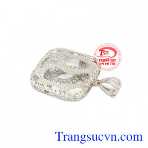 Mặt dây vàng trắng nữ bảo hành 12 tháng. Mặt dây vàng trắng nữ