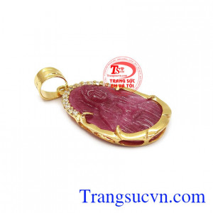 Mặt Đức mẹ cầu nguyện đẹp được chế tác vô cùng tinh tế và đẹp mắt. 