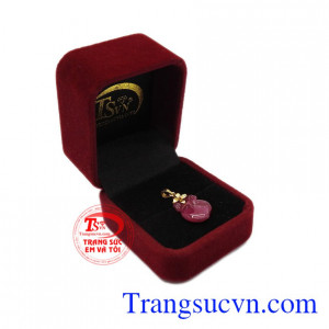 Mặt dây được bảo hành uy tín, giao hàng toàn quốc. Mặt hồng ngọc móc vàng