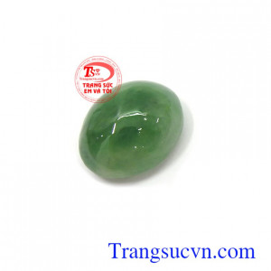 Từ xa xưa, đá cẩm thạch đã rất được ưa chuộng, bởi người ta tin rằng chúng có thể mang đến tiền tài, vận khí, sức khỏe, may mắn cho gia chủ, xua đuổi tà ma giúp chủ nhân tránh khỏi những đen đủi, những luồng khí tiêu cực Mặt Jadeite tài lộc hanh thông