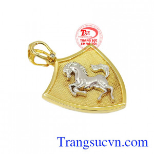 Mặt khiên tuổi ngọ vàng đeo cổ may mắn và hộ mệnh cho những người tuổi ngọ.
