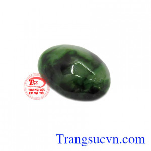 Mặt ngọc cẩm thạch bình yên là viên đá có tác dụng mang lại may mắn, thịnh vượng. 