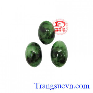 Mặt ngọc cẩm thạch bình yên.